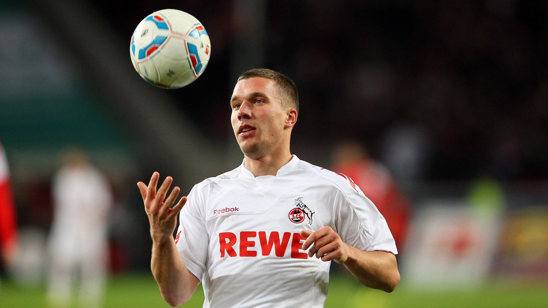 爱游戏ayx官网-胡贝特·科斯稳定发挥赢得满堂彩，胡安·贝坦科特百科